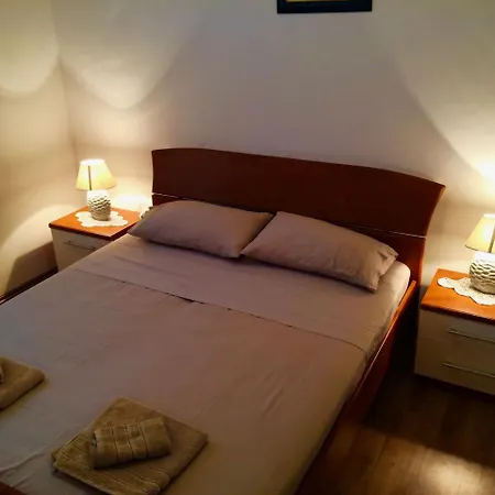 Clean & Spacious - Perfect For An Island Getaway Lejlighed